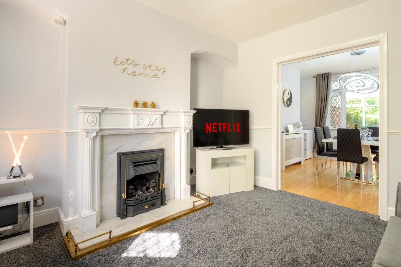 Mulberry House - Luxurious And Modern 4-Bed In Solihull Near Nec,Jlr, Airport, Resorts World, Hs2 Екстер'єр фото