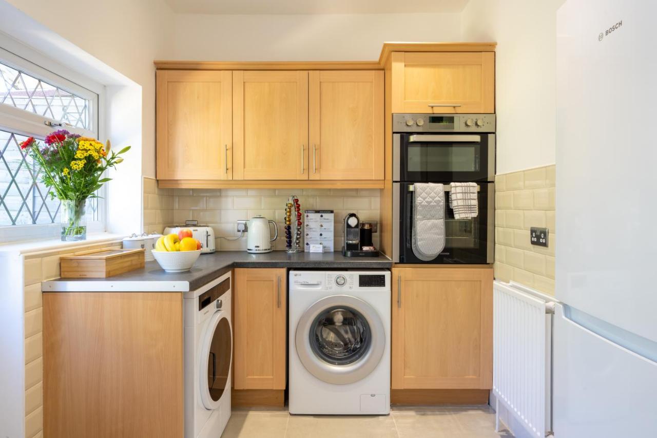Mulberry House - Luxurious And Modern 4-Bed In Solihull Near Nec,Jlr, Airport, Resorts World, Hs2 Екстер'єр фото